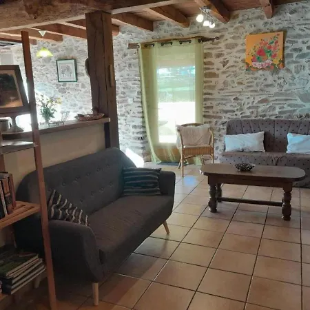 Holiday home Maison De Caractere Avec Jardin, Terrasse, Jeux Pour Enfants Et Wifi - Animaux Acceptes - Fr-1-742-302